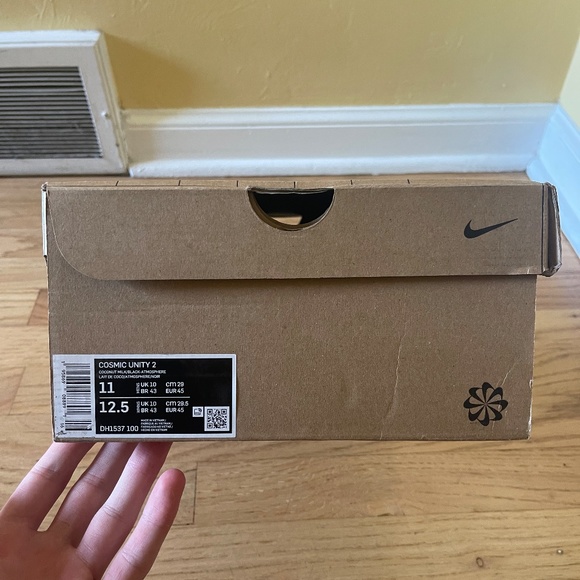 Nike COSMIC UNITY 2's - Picture 2 of 7
